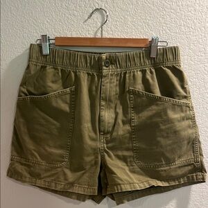 Madewell Green Camp Shorts —Size 28
